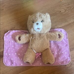 Little Live pets, cozy dozy cubbies bear